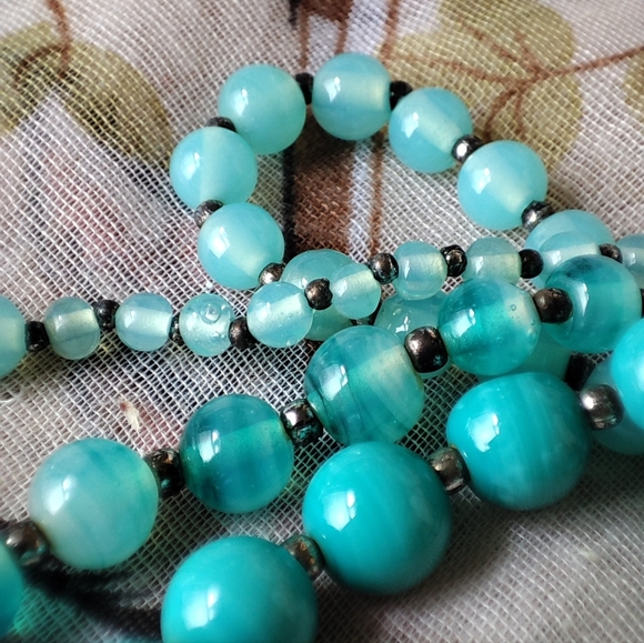 Aqua Turquoise 4 Strand Glass Beaded Necklace Vintage EUC A Mermaid Wore This - Picture 12 of 12
